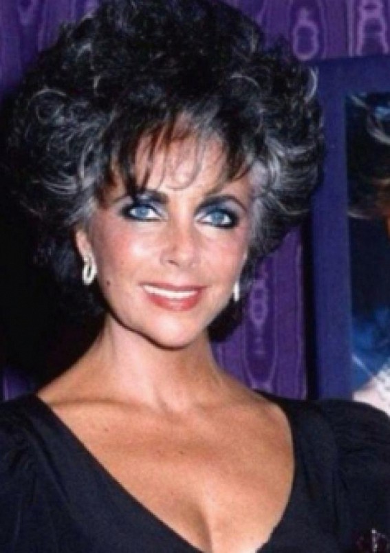 Elizabeth Taylor's diamond was owned by ex-wife of a Nazi
