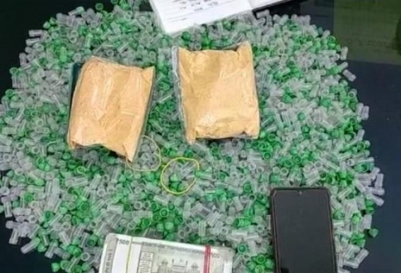 Police Officials were attacked during an anti-narcotics raid in Dharmanagar West Chandrapur Police Officials were attacked during an anti-narcotics raid in Dharmanagar West Chandrapur