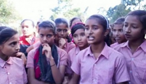 Mid-Day Meal is being cooked with Polluted water : Students of North Kalagangerpar SB School protested along with their parents Mid-Day Meal is being cooked with Polluted water : Students of North Kalagangerpar SB School protested along with their parents