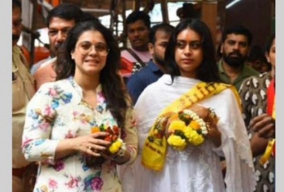 Back from Dubai, Nysa joins mom Kajol for a Siddhivinayak Temple visit Back from Dubai, Nysa joins mom Kajol for a Siddhivinayak Temple visit