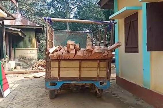 Rampant wood smuggling in Tripura: Teliamura forest Department’s officials recovered woods, driver escaped