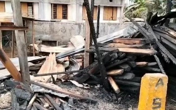 7 shops burnt down into ashes in Chandrapur 7 shops burnt down into ashes in Chandrapur