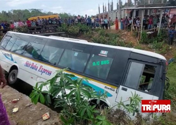 Passenger bus fell into a ditch on Sabroom-Agartala NH in Domdoma