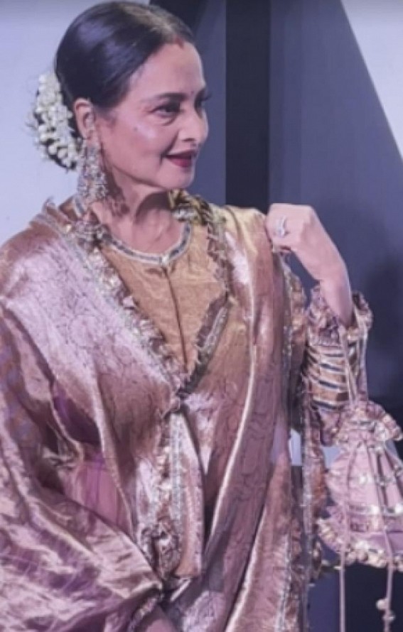 Rekha makes heads turn, jokes with paps on 'Citadel' blue carpet
