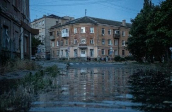 Massive flooding due to Ukraine dam breach kills 9