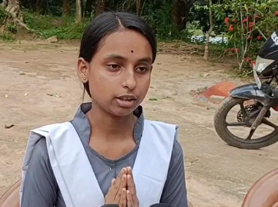 Girl scored 93% in Class-10 unable to Study in Science due to Poverty : Seeks State Govt’s help with Tears in Eyes 