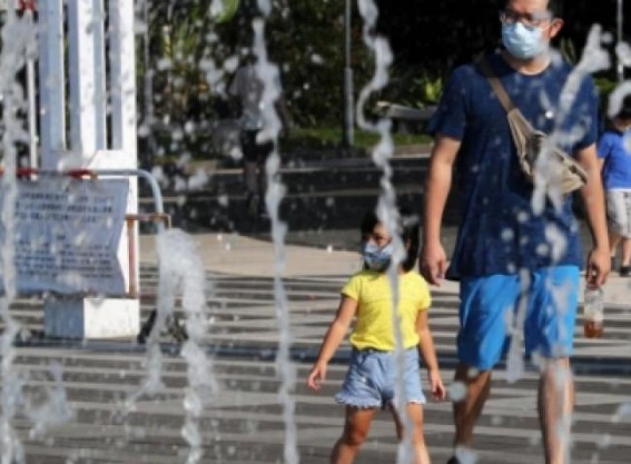 Beijing issues highest red alert for heat