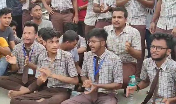 Nursing Students Protested Against Acute Water Crisis Problems