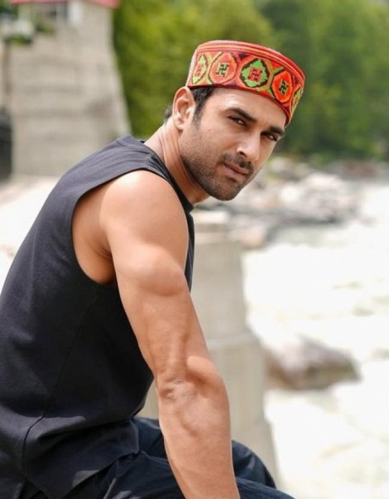 Pulkit Samrat relishes 'pahado wali Maggi' during the Manali schedule of Rahu Ketu