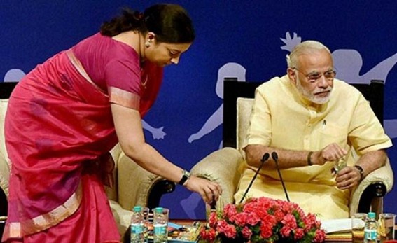 Narendra Modi saves BJP from Smiriti Irani's misadventure 