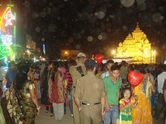 Three day long Diwali Festival in Nutan Bazaar; More than 1 lakh people gather, Festival ends Saturday