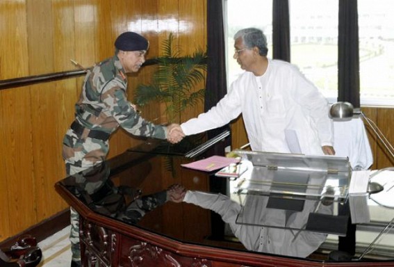Army Eastern Command Chief reviews security in Northeast Army Eastern Command Chief reviews security in Northeast