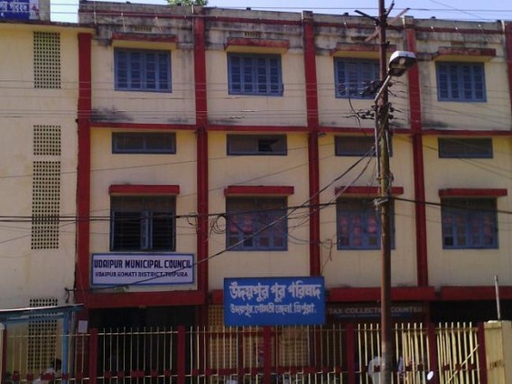 Udaipur : Business Association likely to file Writ Petition in High Court against Udaipur Municipal Council's wrongdoings ; UMC under pressure Udaipur : Business Association likely to file Writ Petition in High Court against Udaipur Municipal Council's wrongdoings ; UMC under pressure