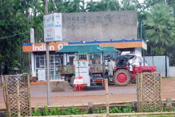Kamalpur : Diesel crisis hits, No rationing and monitoring : Black marketers selling at 100 rupees or more Kamalpur : Diesel crisis hits, No rationing and monitoring : Black marketers selling at 100 rupees or more
