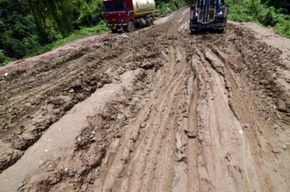 PWD official team camps in Delhi, takes up NH 44 maintenance issue with MoRTH PWD official team camps in Delhi, takes up NH 44 maintenance issue with MoRTH