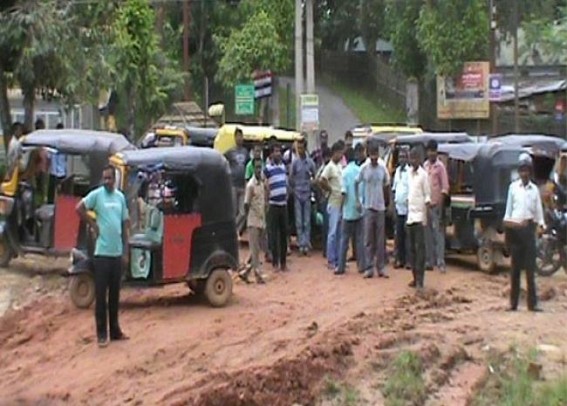  Road blockade at Ambassa Railway road by  auto drivers