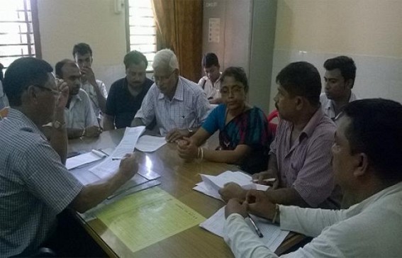 Expired Medicine Scam : Opposition placed deputation to CMO demanding to improve the health service in the District Expired Medicine Scam : Opposition placed deputation to CMO demanding to improve the health service in the District
