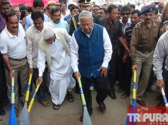  Governor PB Acharya visits Khowai, participates in Swachchha Bharat Abhiyan