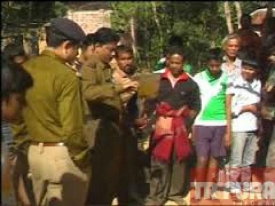 Minor girl raped by a Shopkeeper Minor girl raped by a Shopkeeper