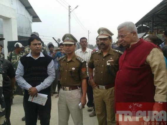 Governor visits Indo-Bangla Srinagar Border Governor visits Indo-Bangla Srinagar Border