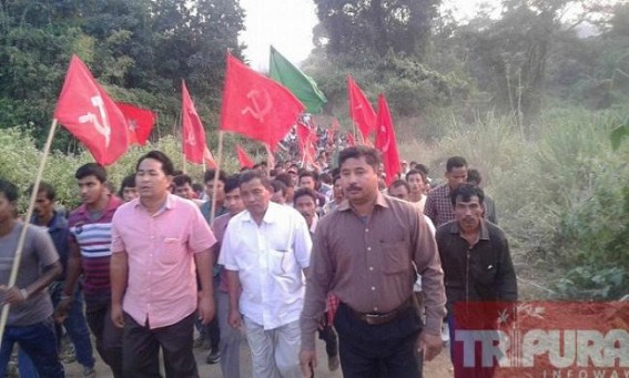 Sabroom unrest again due to clash between IPFT and CPI-M Cadres Sabroom unrest again due to clash between IPFT and CPI-M Cadres