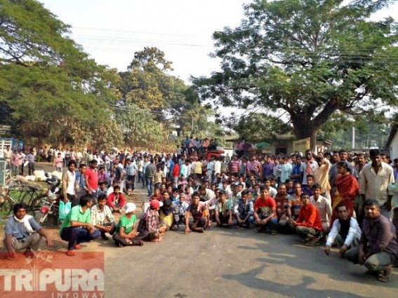 4 hours road blockade strikes traffic movement at Teliamura 4 hours road blockade strikes traffic movement at Teliamura