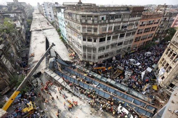 BJP seeks CBI inquiry in flyover tragedy :  The nexus of corruption between the Trinamool Congress and the Left party alleged 