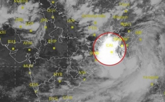 Alert for cyclonic storm prevails in the state     