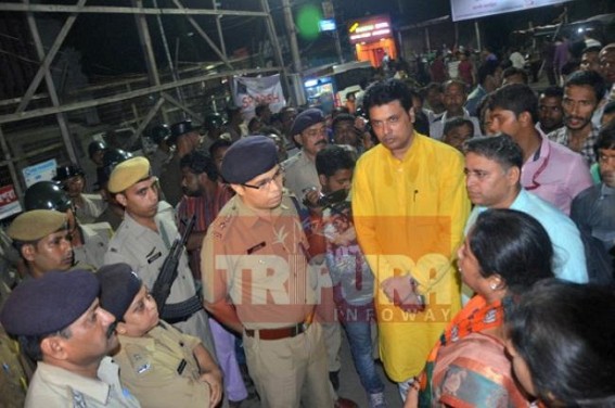 BJP stages mass protest for rapist Panna Ahmed's arrest : SP West Abhijit Saptarshi talks to TIWN BJP stages mass protest for rapist Panna Ahmed's arrest : SP West Abhijit Saptarshi talks to TIWN