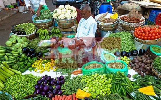 New Year 1423 : Market attracts huge customer gathering on Thursday morning amidst Price hike 