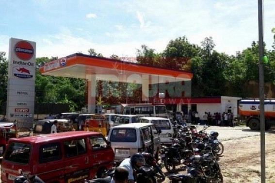 Petrol pumps to accept card payment till Friday Petrol pumps to accept card payment till Friday