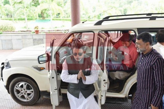 Mukul Roy arrives Tripura
