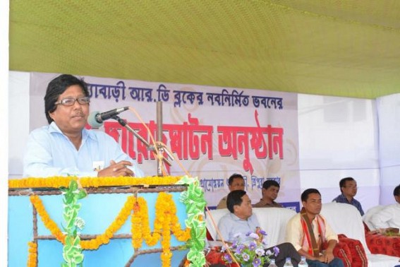 Naresh inaugurates half-constructed two new RD Block Naresh inaugurates half-constructed two new RD Block