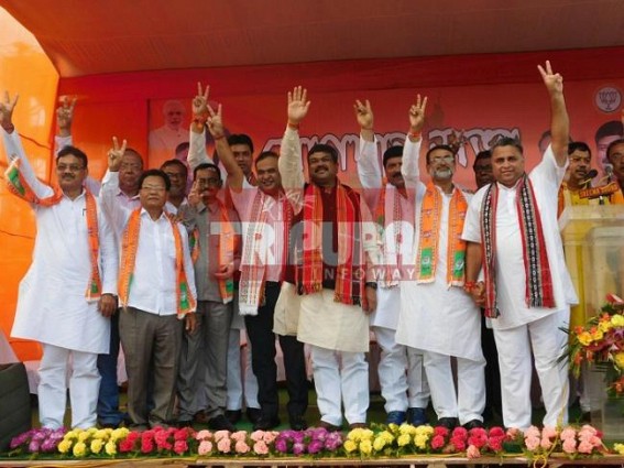 6 Ex-Trinamool MLAs join BJP 6 Ex-Trinamool MLAs join BJP