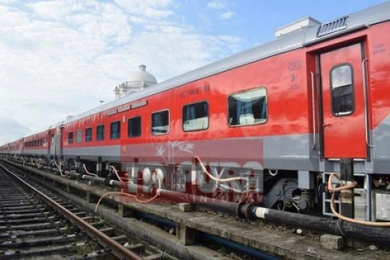 Rajdhani arrived with 14 coaches Rajdhani arrived with 14 coaches