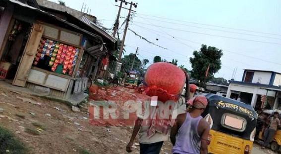 Floods lead to vegetable scarcity, prices skyrocket Floods lead to vegetable scarcity, prices skyrocket