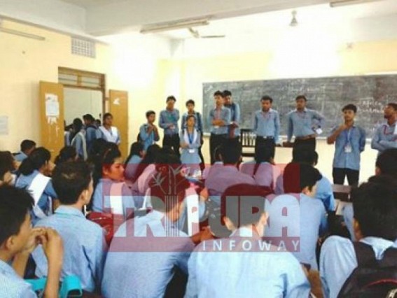 Class rooms at BBMC turn SFI's ragging zone : Today's class 'Vote for SFI' Class rooms at BBMC turn SFI's ragging zone : Today's class 'Vote for SFI'