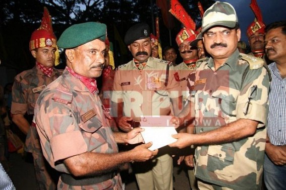 BGB and BSF exchange sweets on Eid BGB and BSF exchange sweets on Eid