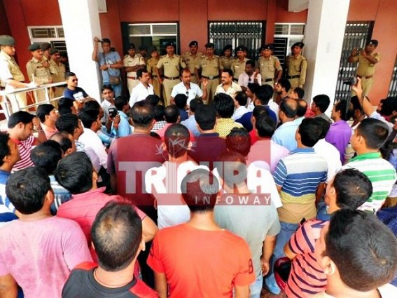SC's stay-order on 12000 non-teaching staffs' recruitment turns heavy upon Tripura's CPI-M Govt : 10323 teachers protest at Education Office, Secretariat 