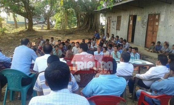 DM South meets regrouping Jhumia families of Sabroom Magroom ADC Village DM South meets regrouping Jhumia families of Sabroom Magroom ADC Village