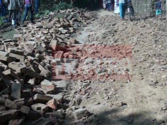 Birjit’s Gouranagar block now under corrupted Congress Panchayat leaders : Congress backed Panchayat Pradhan looting Govt assets, CPI-M silent ! Birjit’s Gouranagar block now under corrupted Congress Panchayat leaders : Congress backed Panchayat Pradhan looting Govt assets, CPI-M silent !