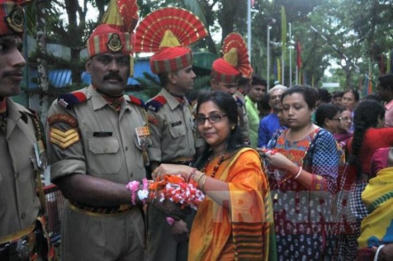 BJPâ€™s women wing members tie Rakhi to soldiers