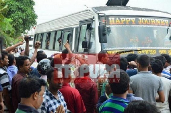 Passengers demand 'Ticket System' for bus service Passengers demand 'Ticket System' for bus service