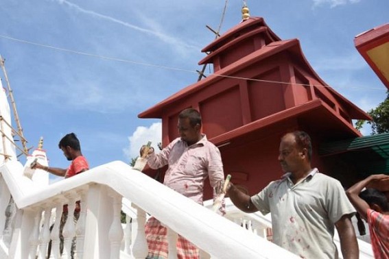 Preparation on peak as only 10 days left for Kali Puja Preparation on peak as only 10 days left for Kali Puja