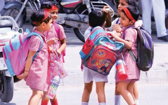 Delhi fixes weight of school bags for students
