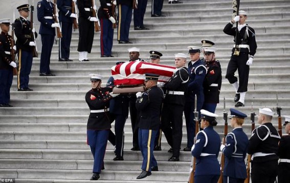 Bush Sr.'s coffin back in Texas for final farewell