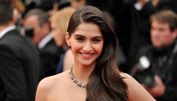 Sonam Kapoor named PETA India's 2018 Person of the Year Sonam Kapoor named PETA India's 2018 Person of the Year