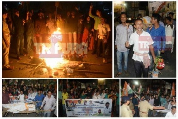 Congress says 'Om-Namo' to PM Modi, burns Modi's dead-body effigy in Rafale scam, Fuel Price hikes