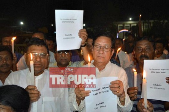 Congress held candlelight march over Kathua & Unnao rape cases : 'Modi Hatao, Beti Bachao', says Birjit  