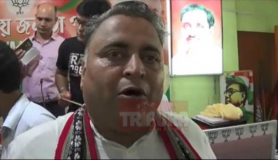 Netaji â€˜downâ€™, Deen Dayal â€˜upâ€™ : Tripura BJPâ€™s disrespect reflect in Agartala Party office